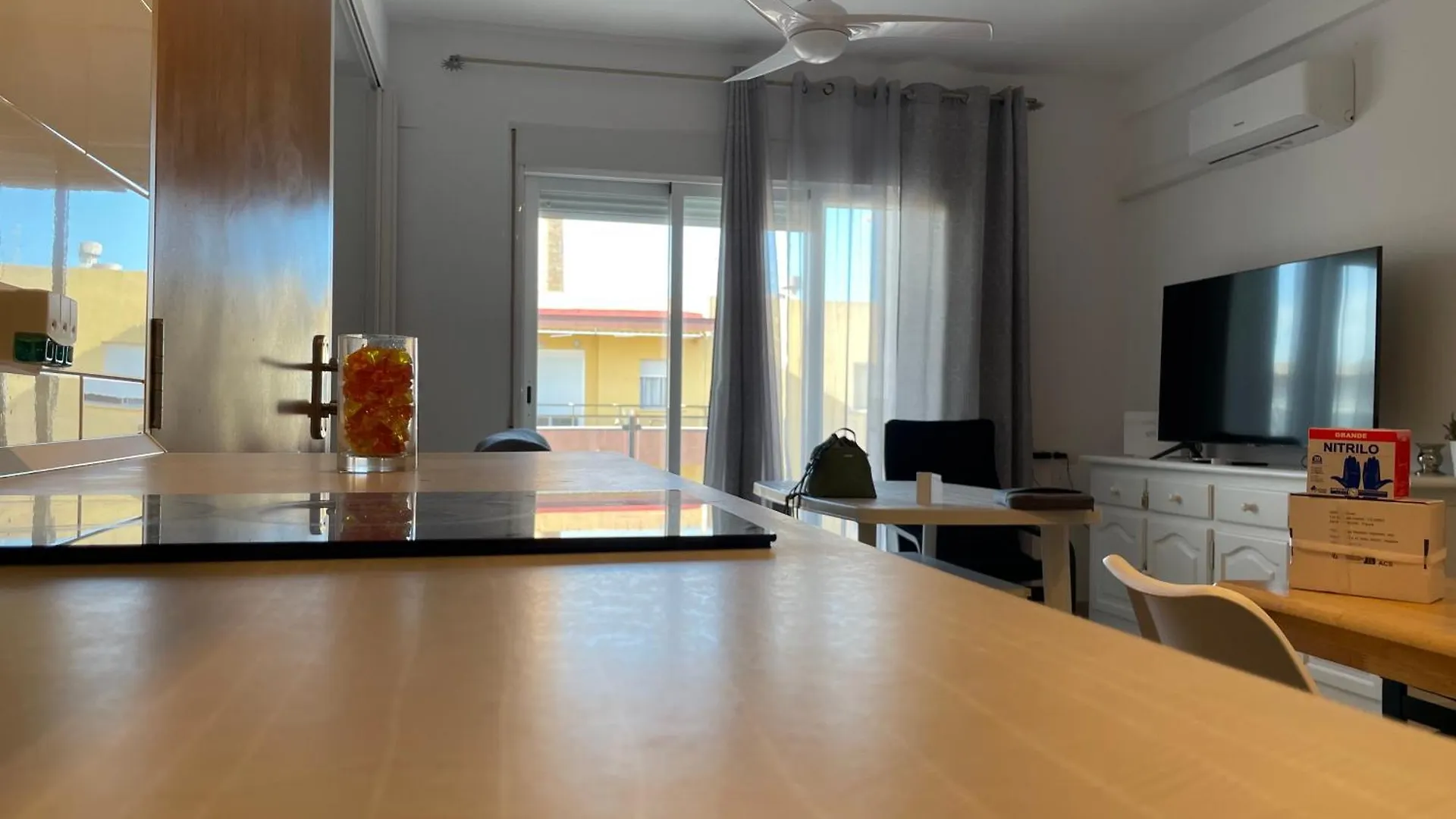 Vistas Al Mar A 10 Metros De La Playa De Regla Parking Gratis location